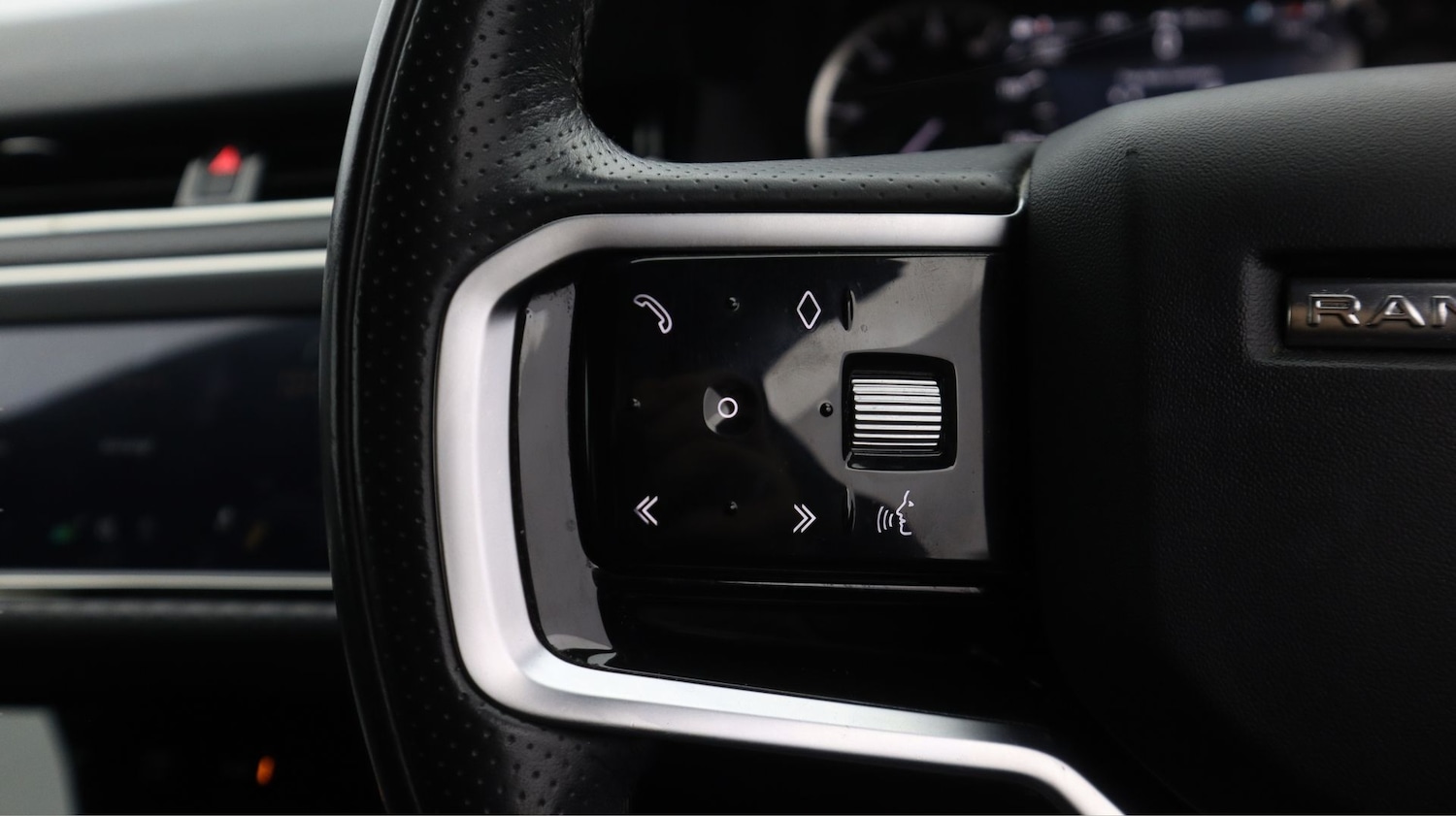 Used Land Rover Range Rover Evoque 2021 for sale - 77854933: Photo 22