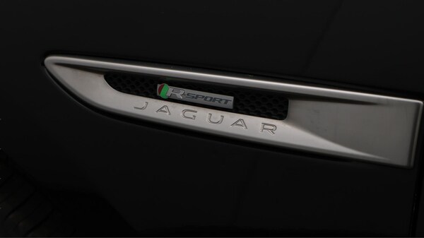 Used Jaguar F-Pace 2019 for sale - 75589043: Photo 21