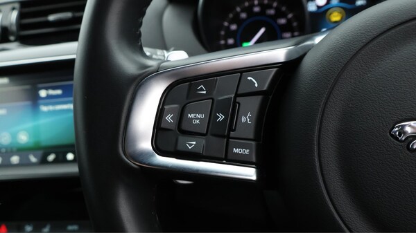 Used Jaguar F-Pace 2019 for sale - 75589043: Photo 25