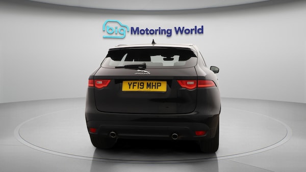 Used Jaguar F-Pace 2019 for sale - 75589043: Photo 7