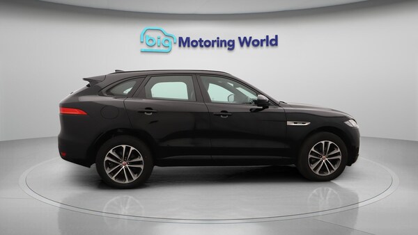 Used Jaguar F-Pace 2019 for sale - 75589043: Photo 9