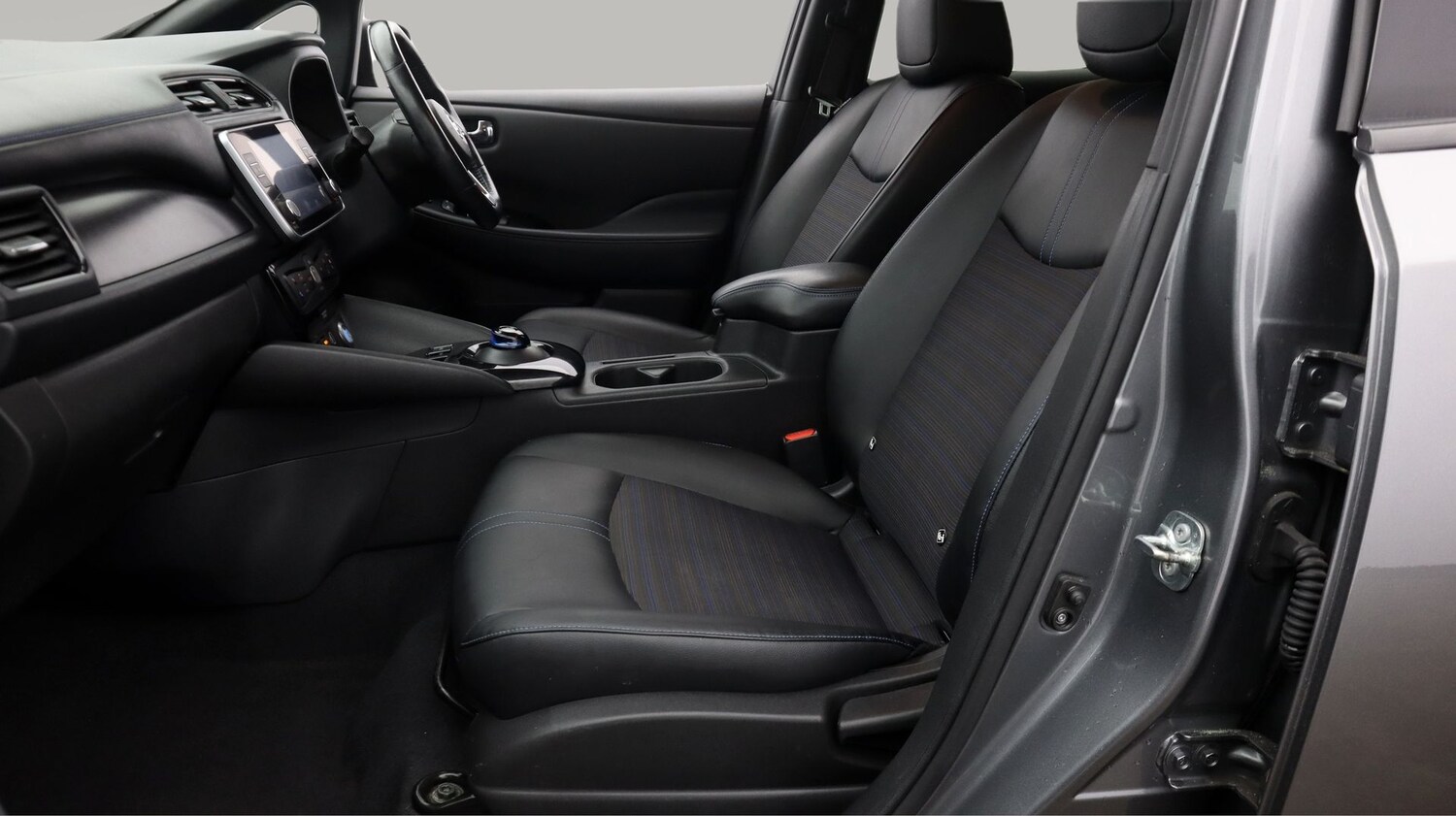 Used Nissan Leaf 2020 for sale - 77288910: Photo 14