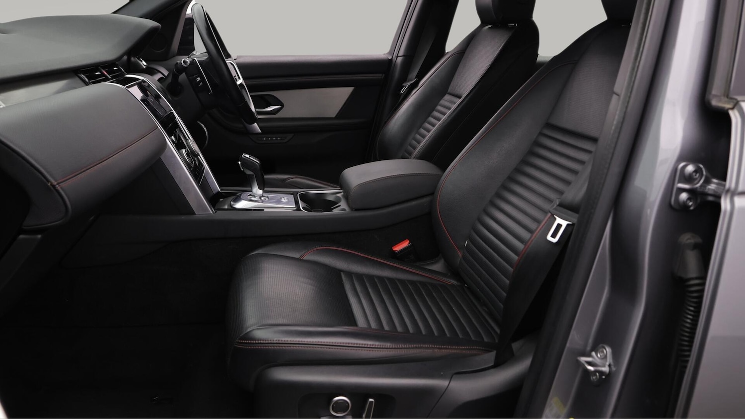 Used Land Rover Discovery Sport 2021 for sale - 76371633: Photo 15