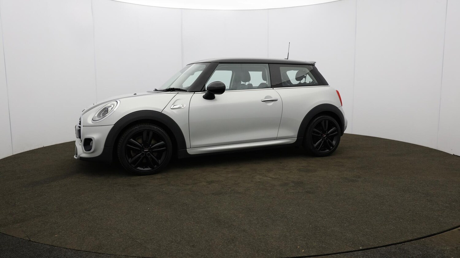 Used MINI Hatch 2017 for sale - 76001144: Photo 35
