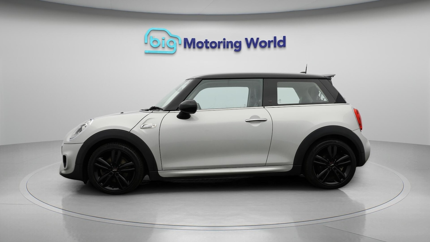 Used MINI Hatch 2017 for sale - 76001144: Photo 5