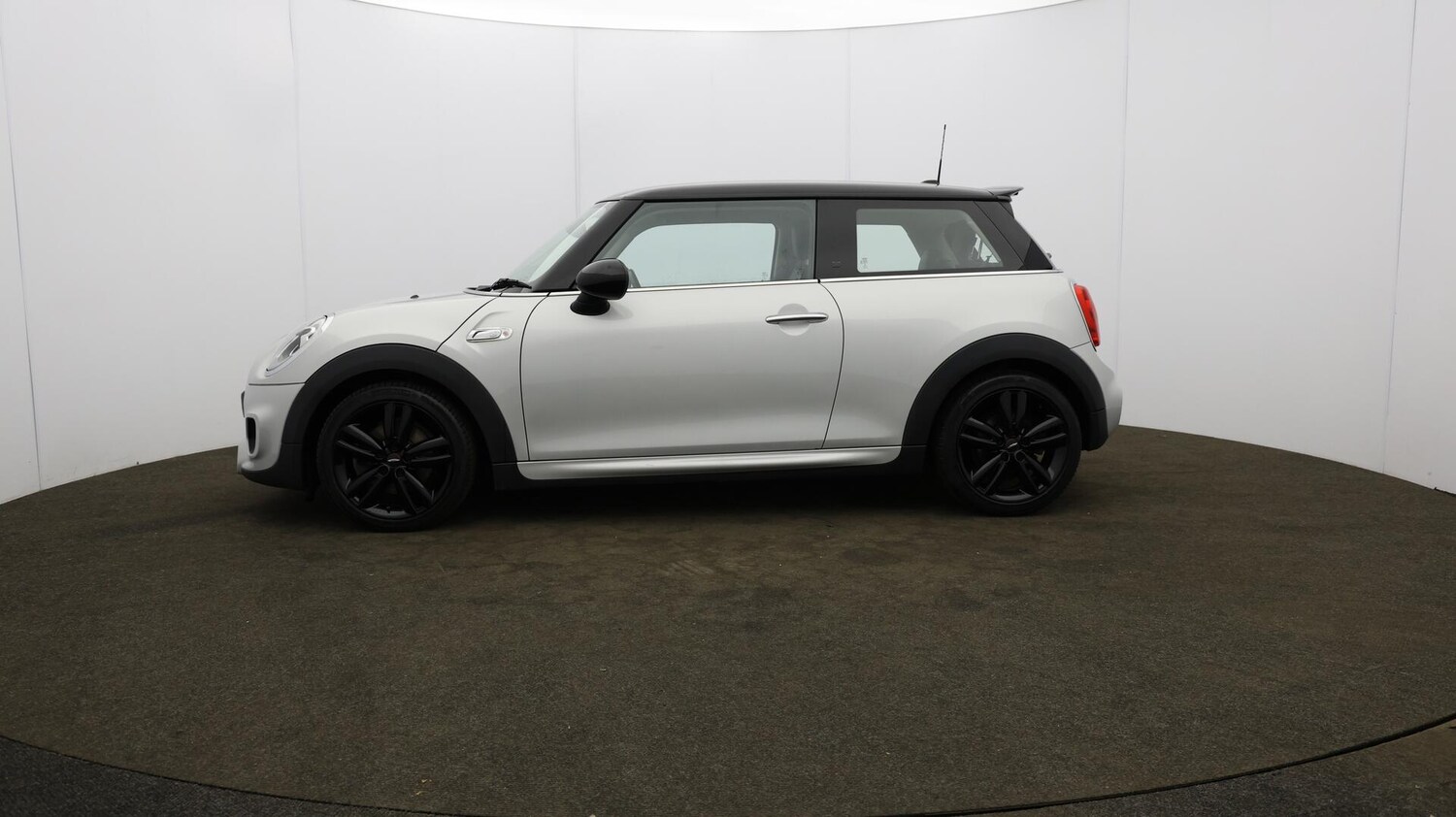 Used MINI Hatch 2017 for sale - 76001144: Photo 55