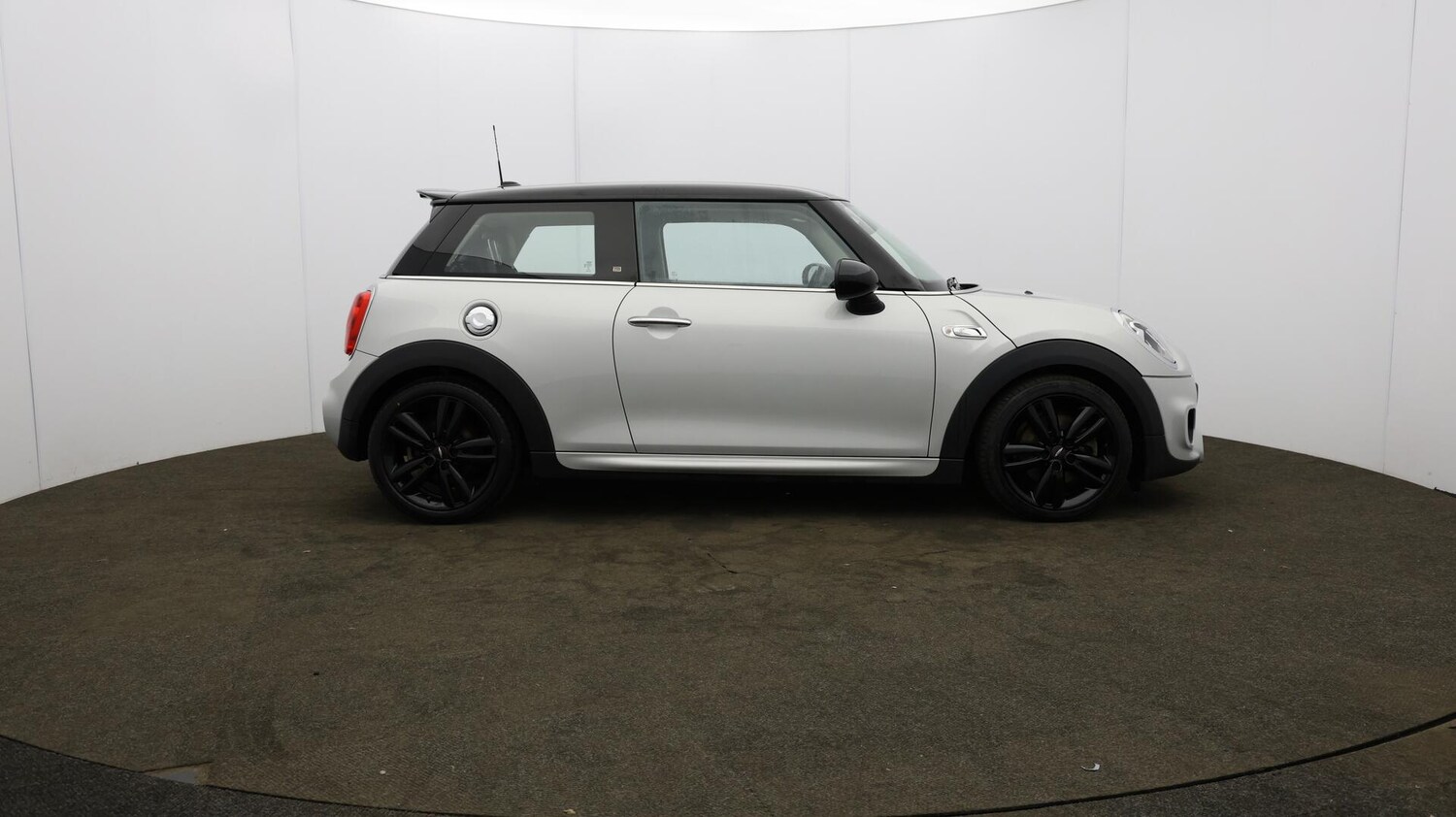Used MINI Hatch 2017 for sale - 76001144: Photo 60