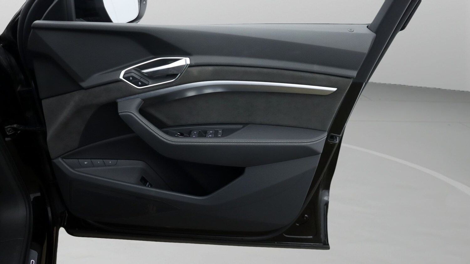 Used Audi e-tron 2021 for sale - 77732673: Photo 15