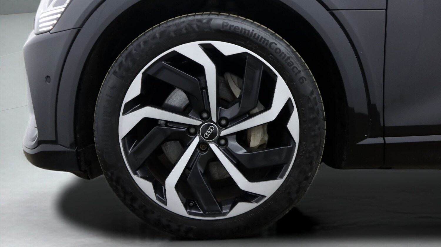 Used Audi e-tron 2021 for sale - 77732673: Photo 18