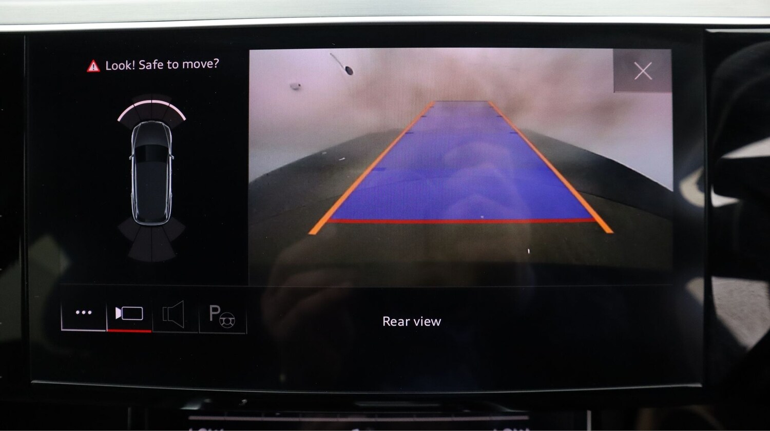 Used Audi e-tron 2021 for sale - 77732673: Photo 24