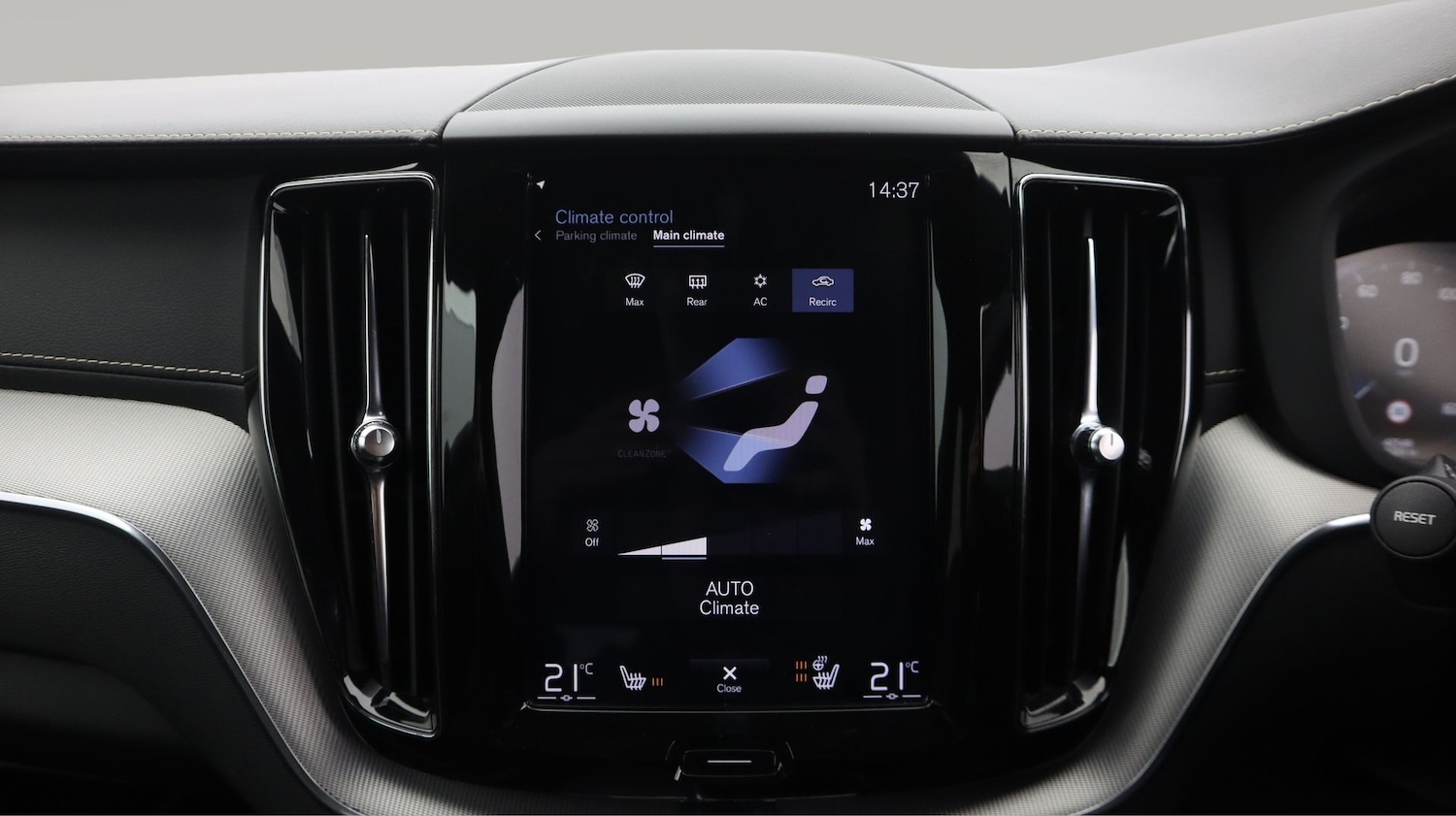 Used Volvo XC60 2020 for sale - 78098558: Photo 12