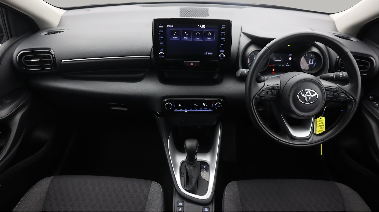 Used Toyota Yaris 2023 for sale - 77379348: Photo 13