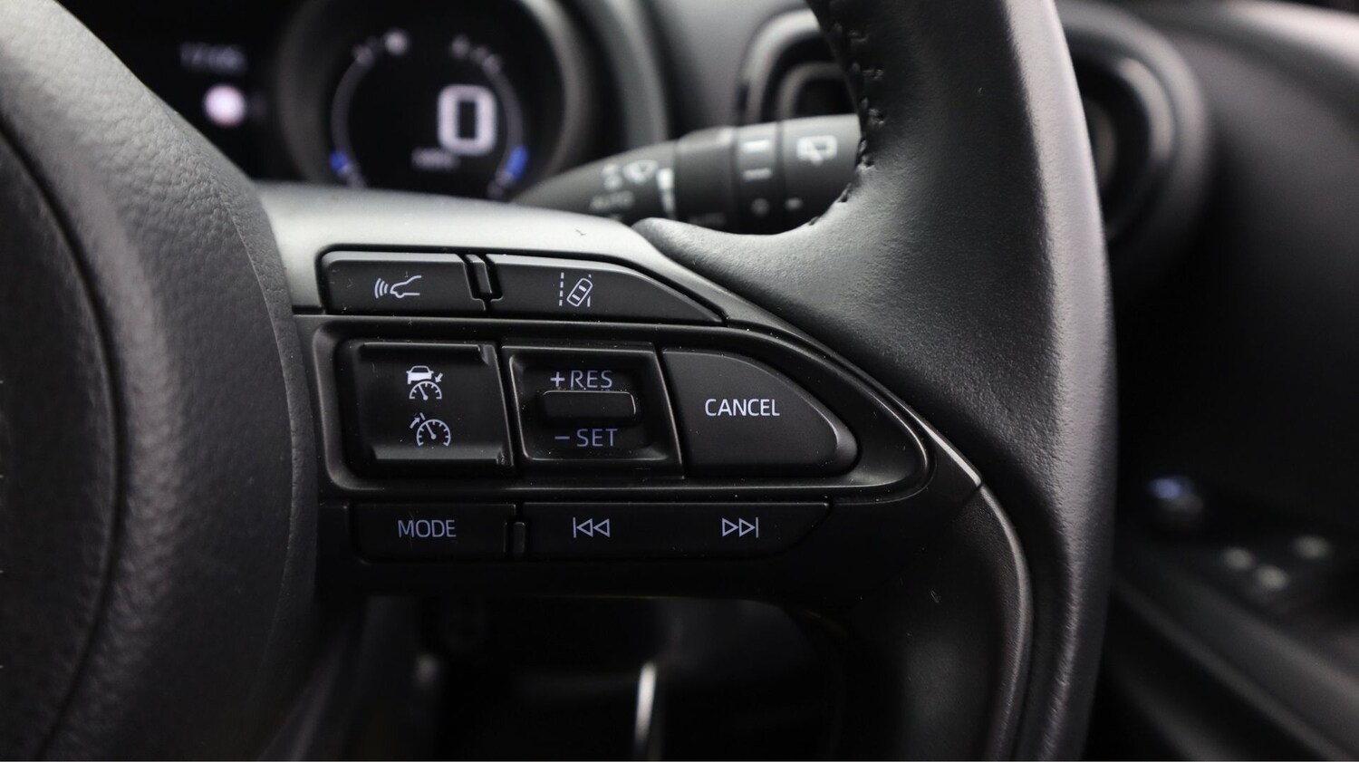 Used Toyota Yaris 2023 for sale - 77379348: Photo 23