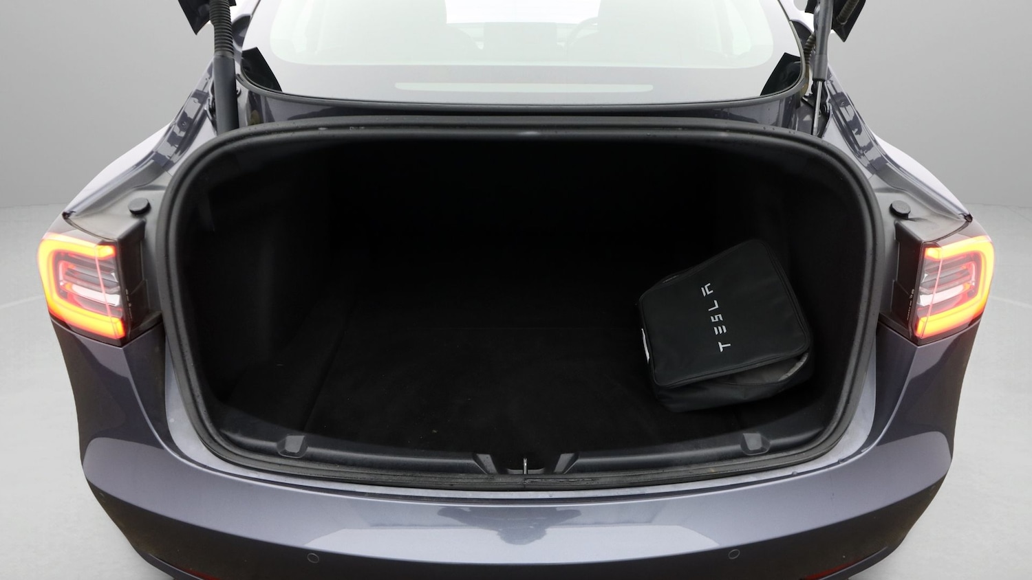 Used Tesla Model 3 2021 for sale - 77306395: Photo 17