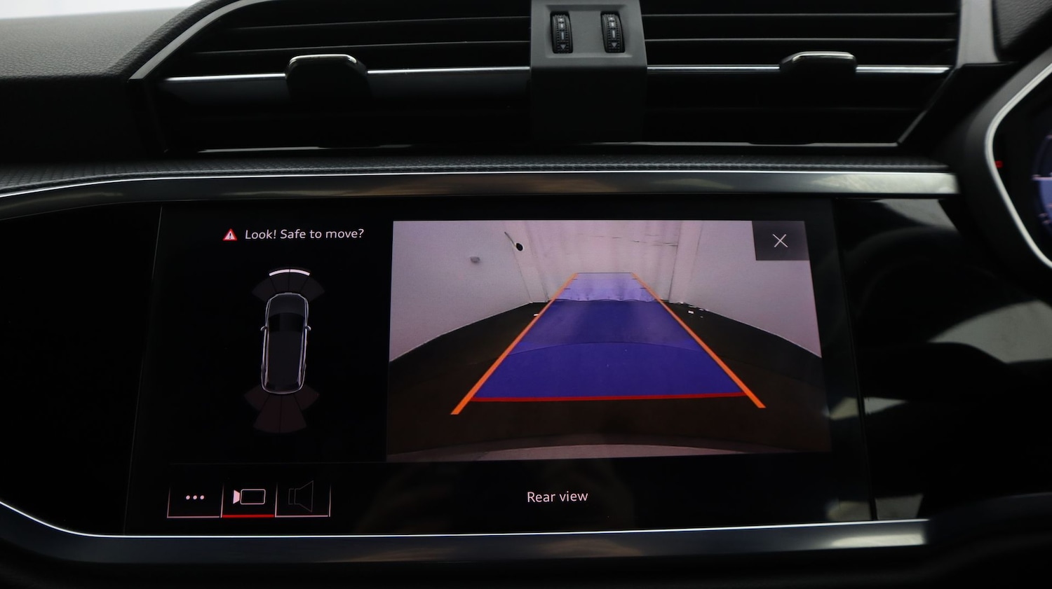 Used Audi Q3 2020 for sale - 77610232: Photo 26