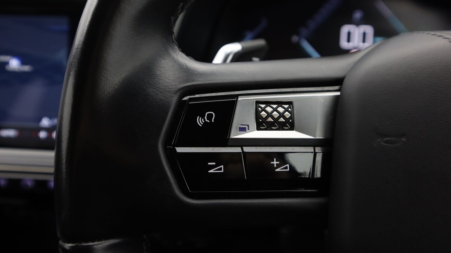 Used DS Automobiles DS 7 2022 for sale - 77504411: Photo 25