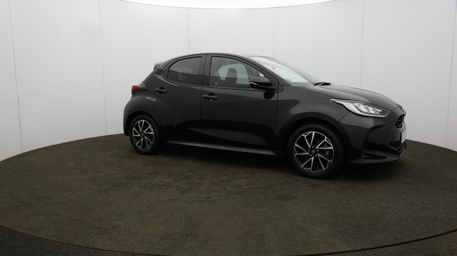 Used Toyota Yaris 2022 for sale - 76644643: Photo 51