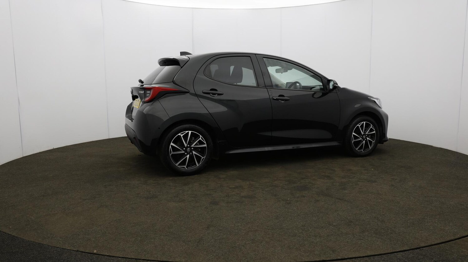 Used Toyota Yaris 2022 for sale - 76644643: Photo 58