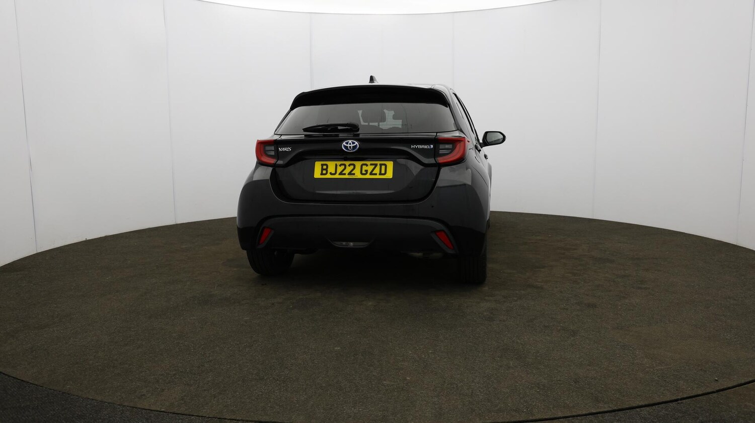 Used Toyota Yaris 2022 for sale - 76644643: Photo 64