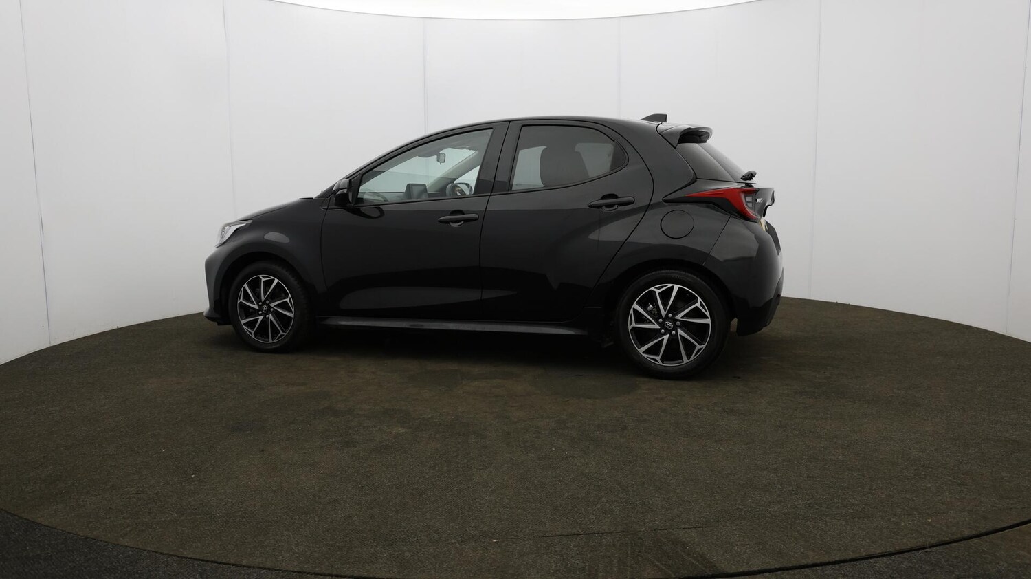 Used Toyota Yaris 2022 for sale - 76644643: Photo 70