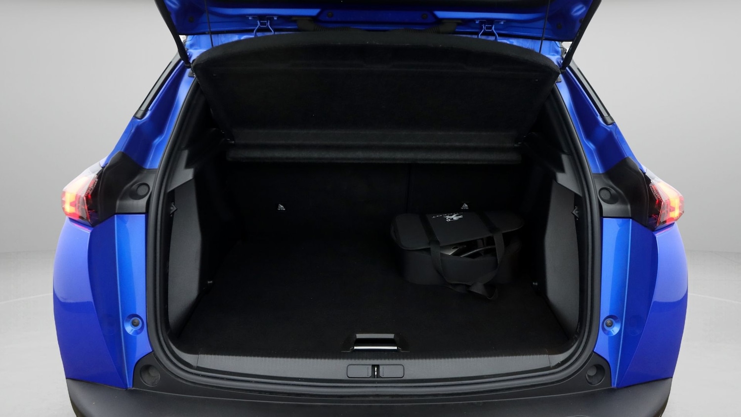 Used Peugeot 2008 2021 for sale - 77963728: Photo 17