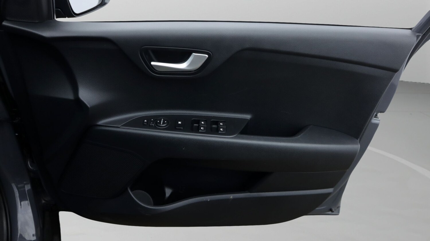 Used Kia Stonic 2022 for sale - 77934907: Photo 15