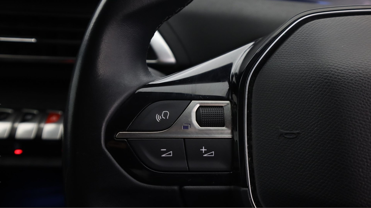 Used Peugeot 5008 2021 for sale - 77963714: Photo 22