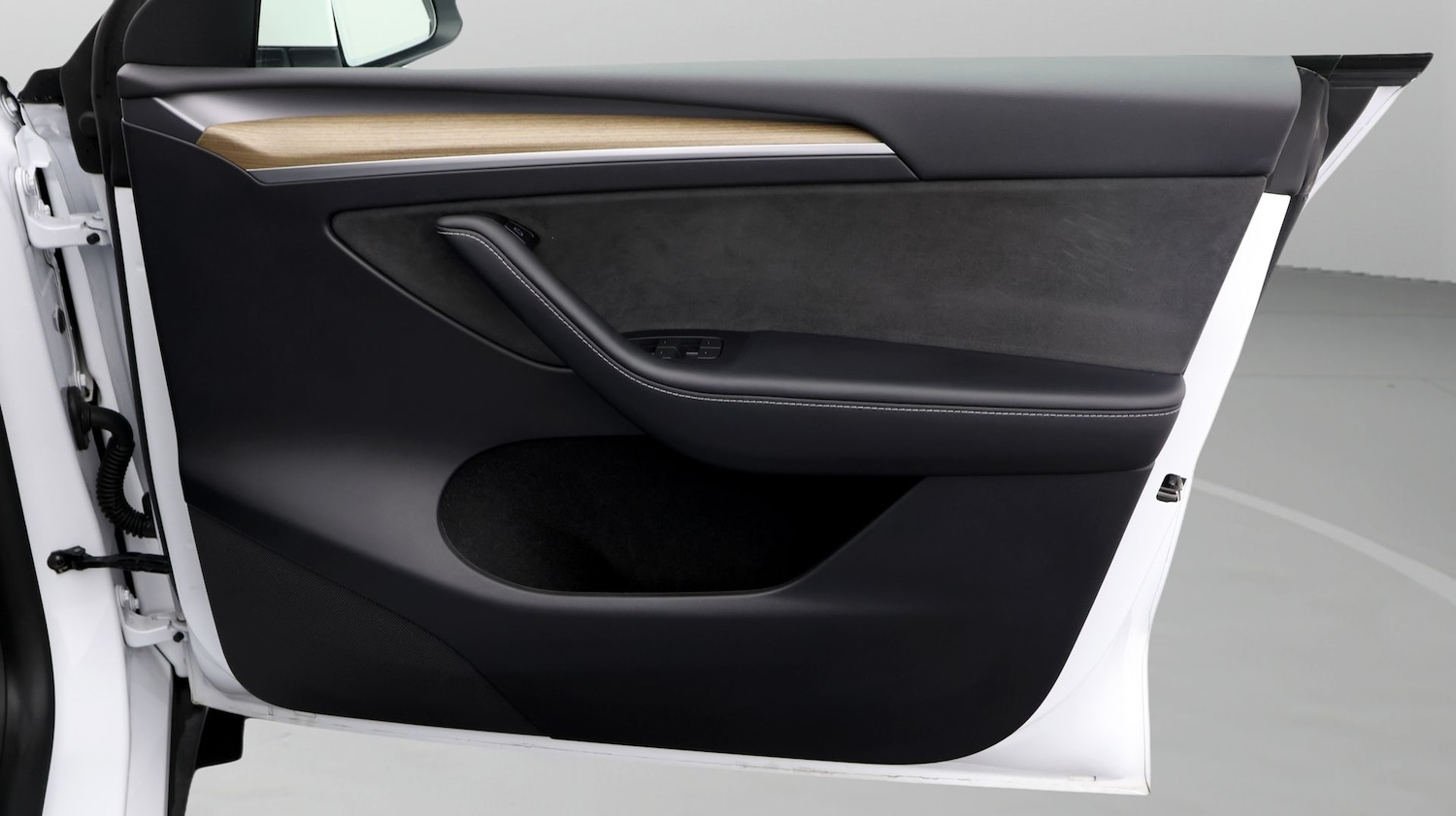 Used Tesla Model Y 2024 for sale - 77220360: Photo 15