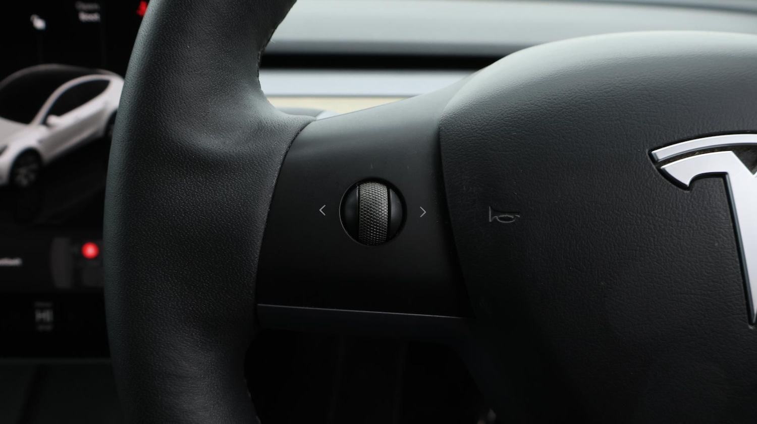 Used Tesla Model Y 2024 for sale - 77220360: Photo 22