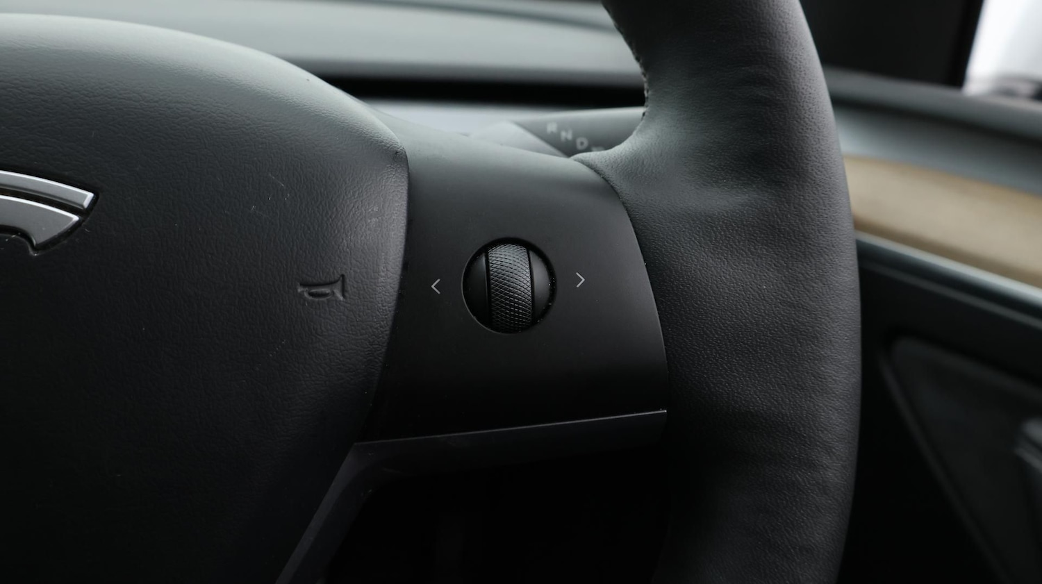 Used Tesla Model Y 2024 for sale - 77220360: Photo 23