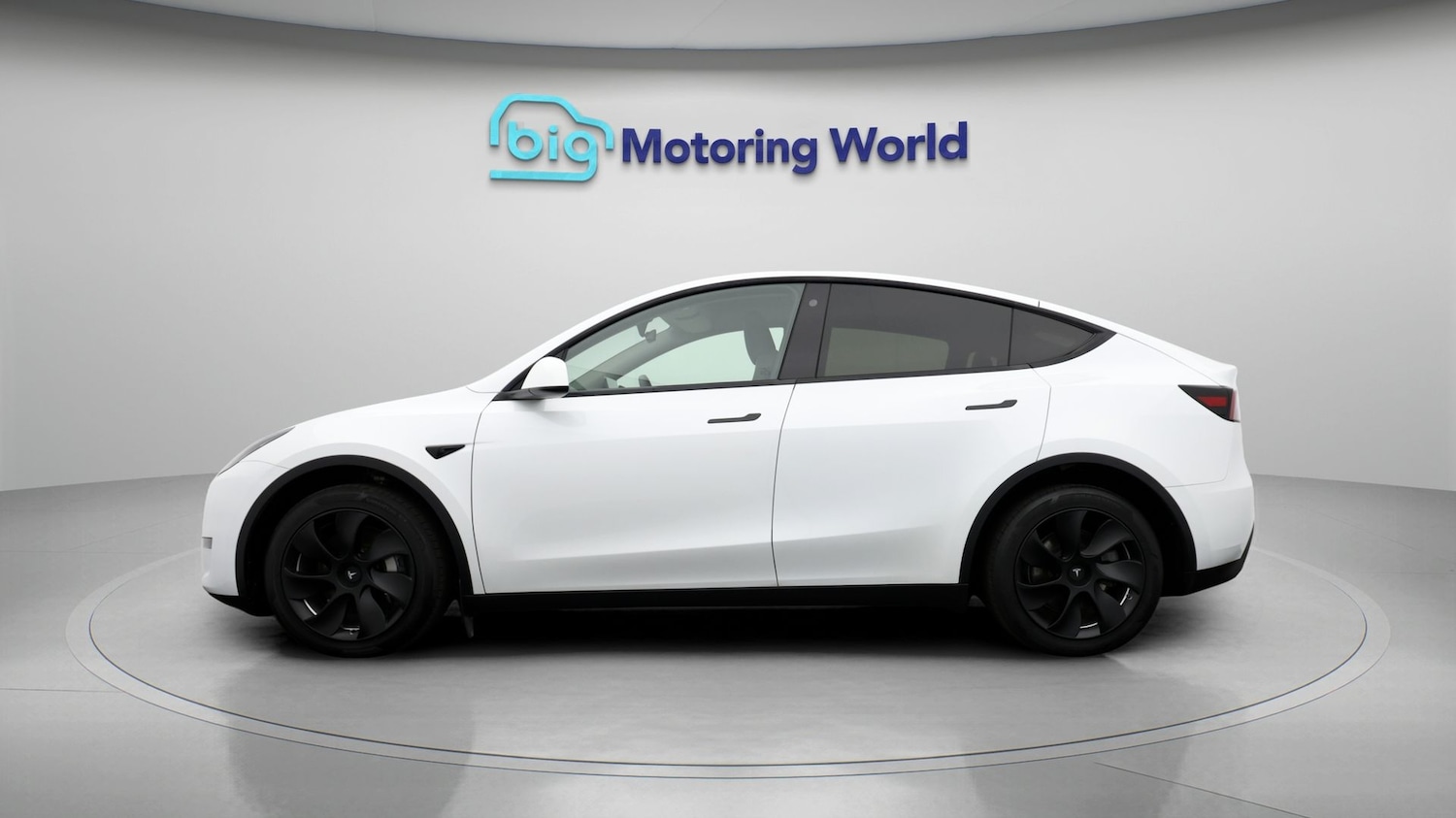 Used Tesla Model Y 2024 for sale - 77220360: Photo 4