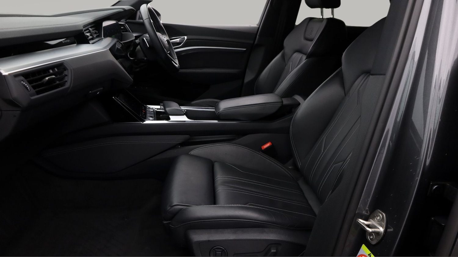 Used Audi e-tron 2022 for sale - 77213694: Photo 14