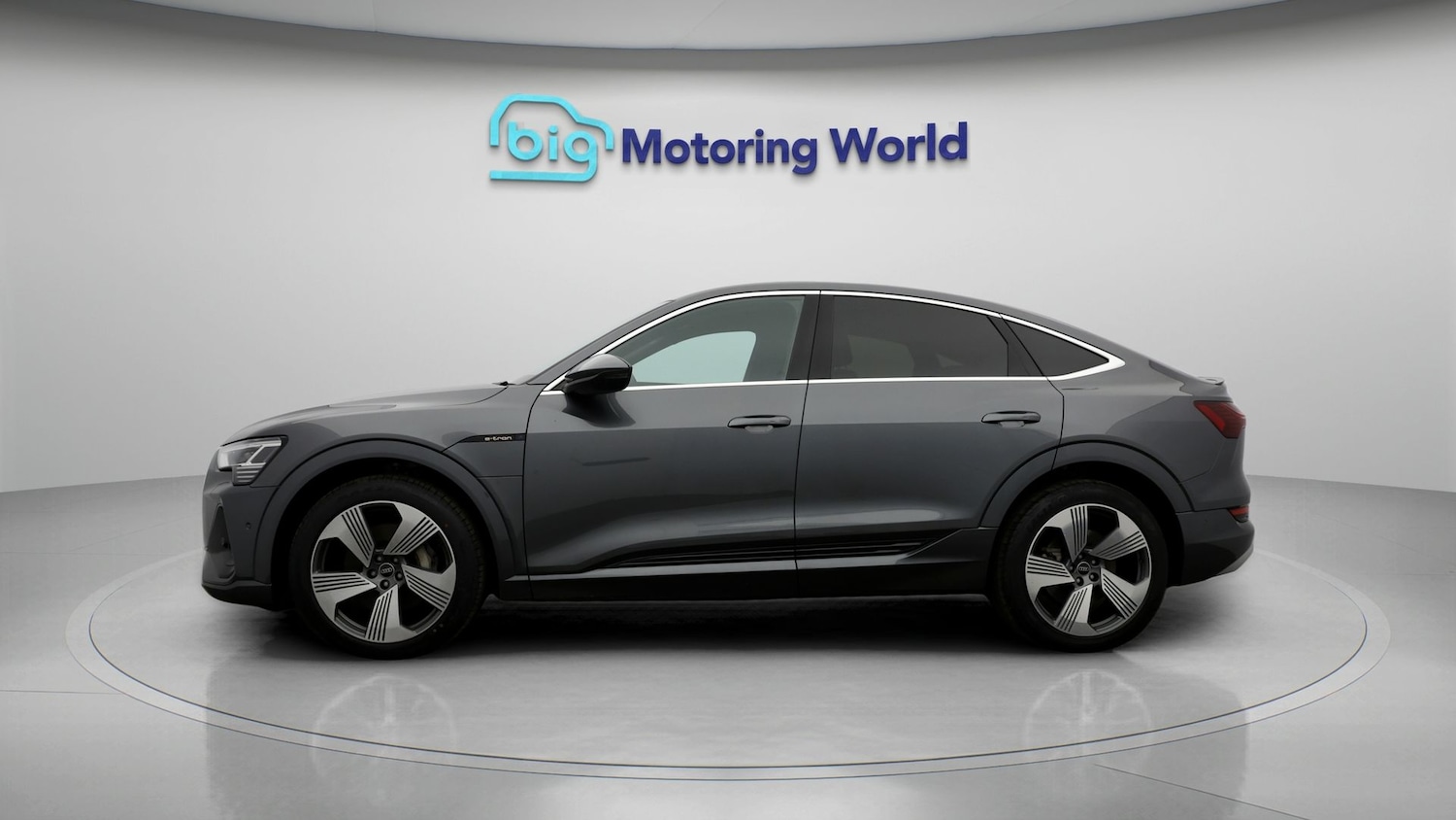 Used Audi e-tron 2022 for sale - 77213694: Photo 4