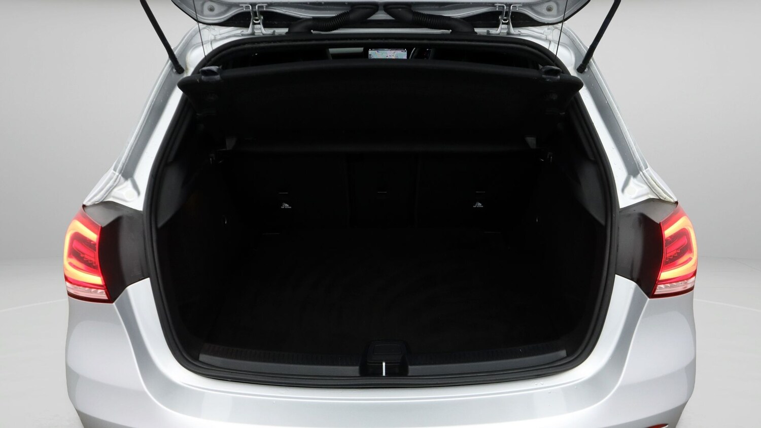 Used Mercedes-Benz A-Class 2020 for sale - 77933933: Photo 17