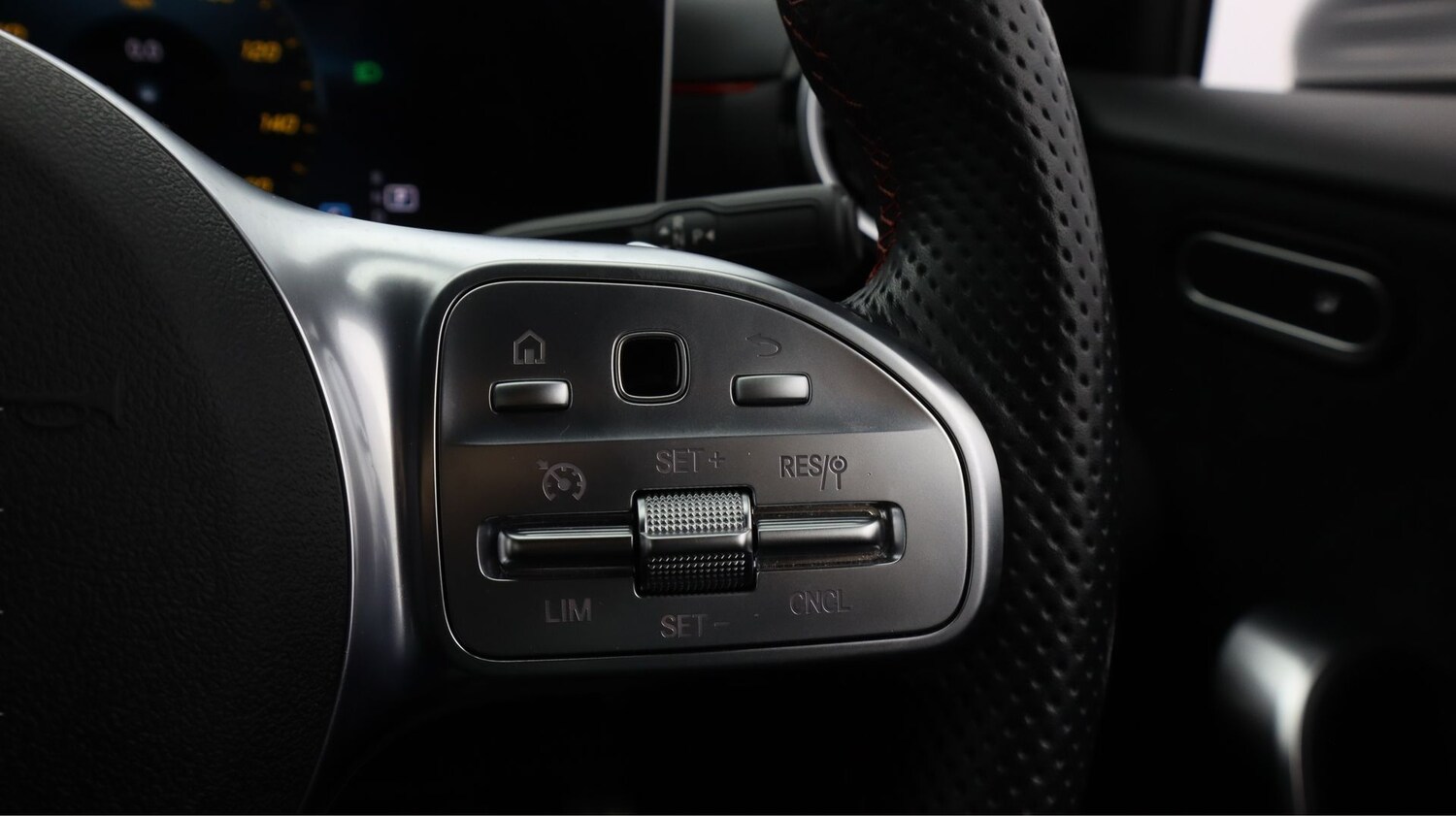 Used Mercedes-Benz A-Class 2020 for sale - 77933933: Photo 21