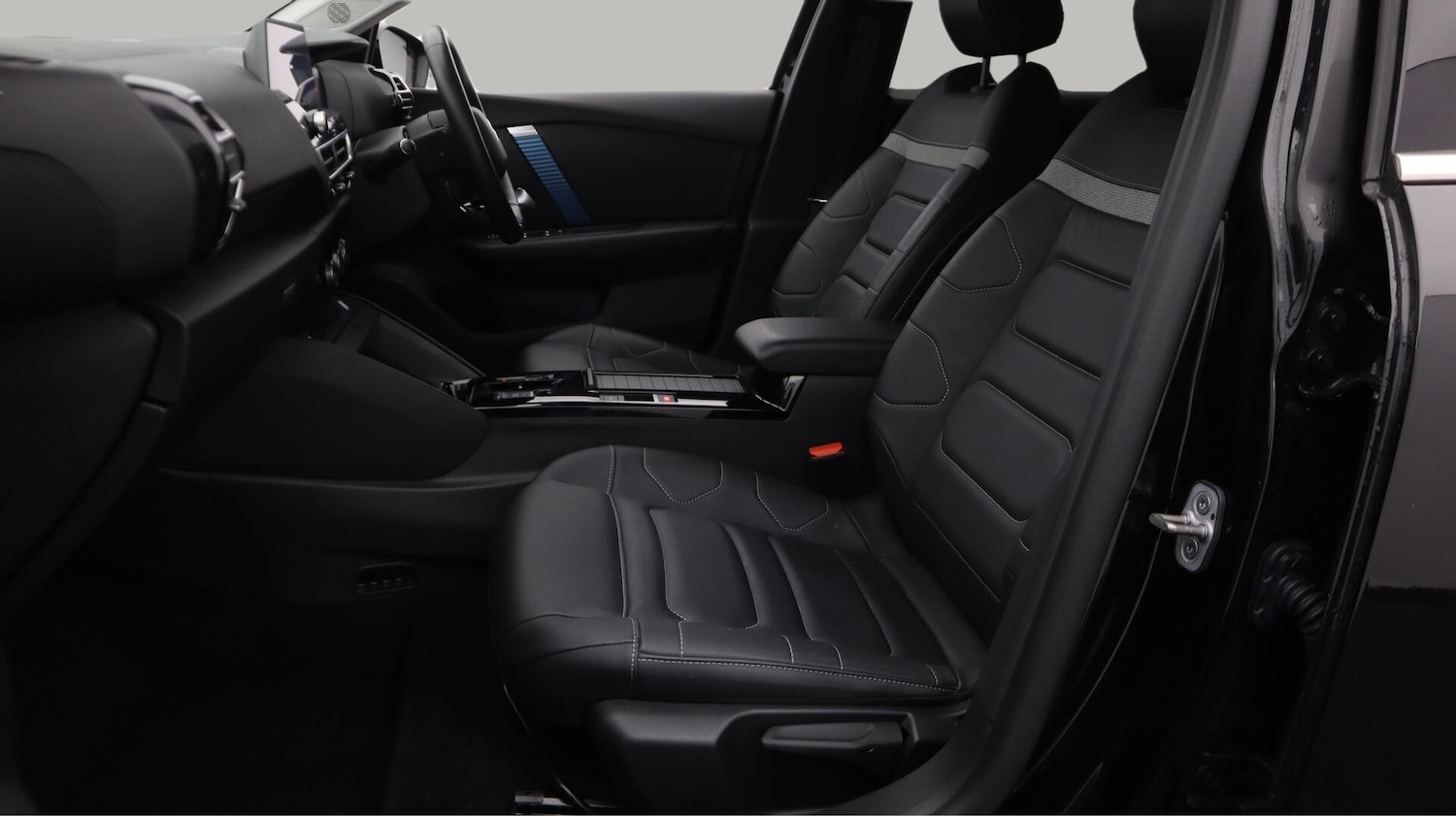 Used Citroen C4 2022 for sale - 76549368: Photo 15