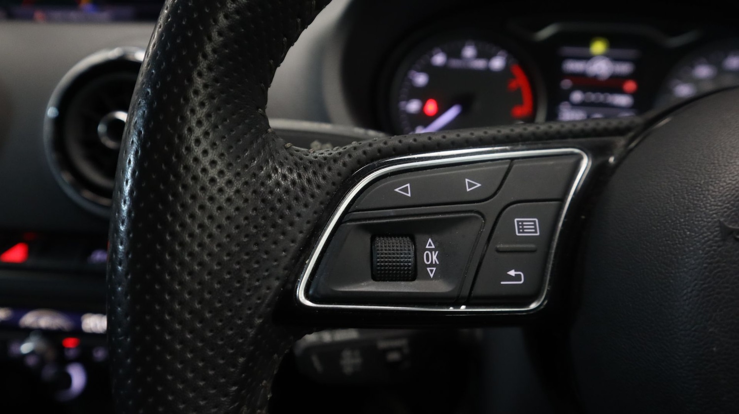 Used Audi A3 2018 for sale - 77182145: Photo 21