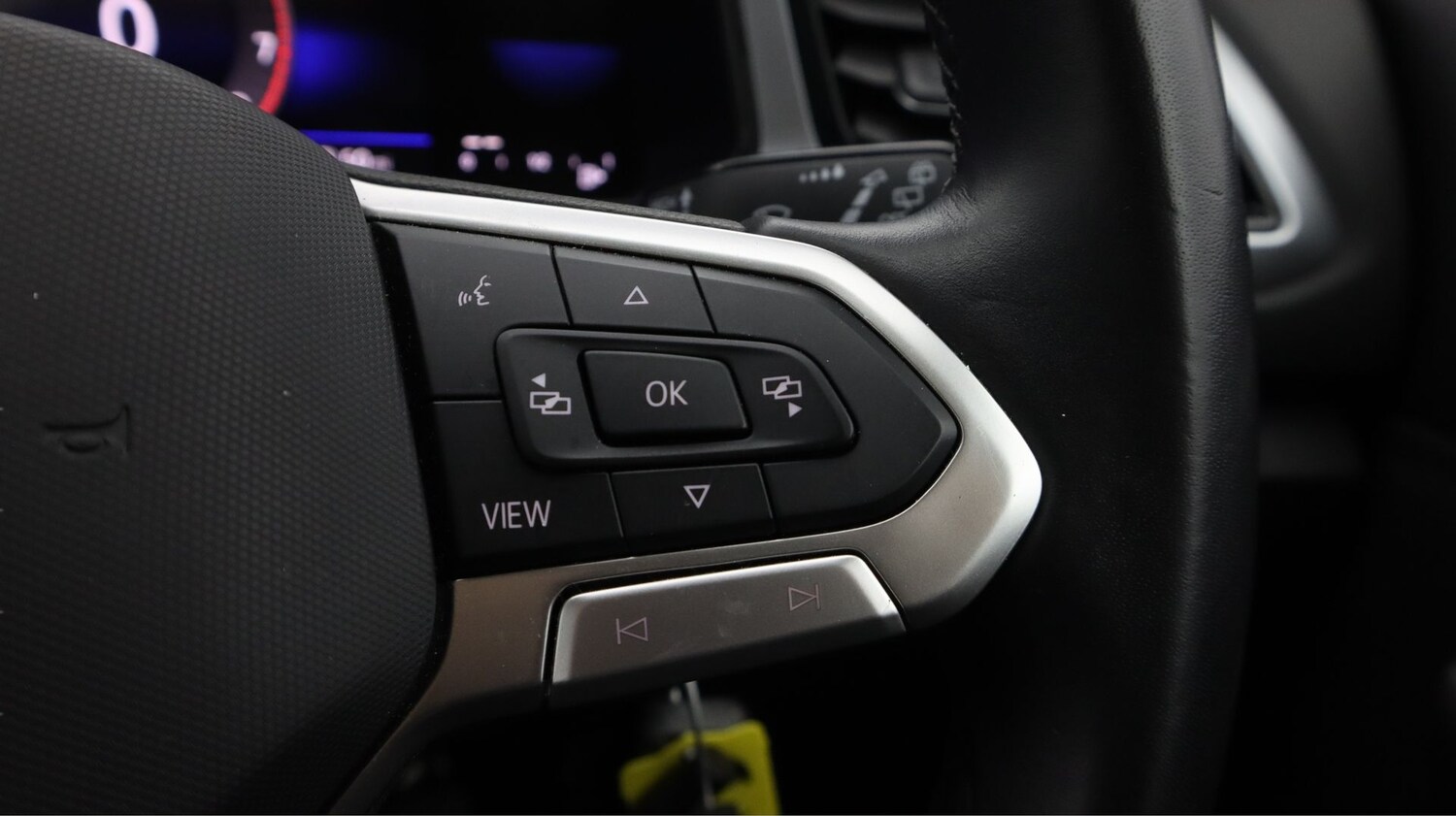 Used Volkswagen T-Roc 2023 for sale - 77208647: Photo 22