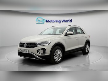Used Volkswagen T-Roc 2023 for sale - 77208647: Photo
