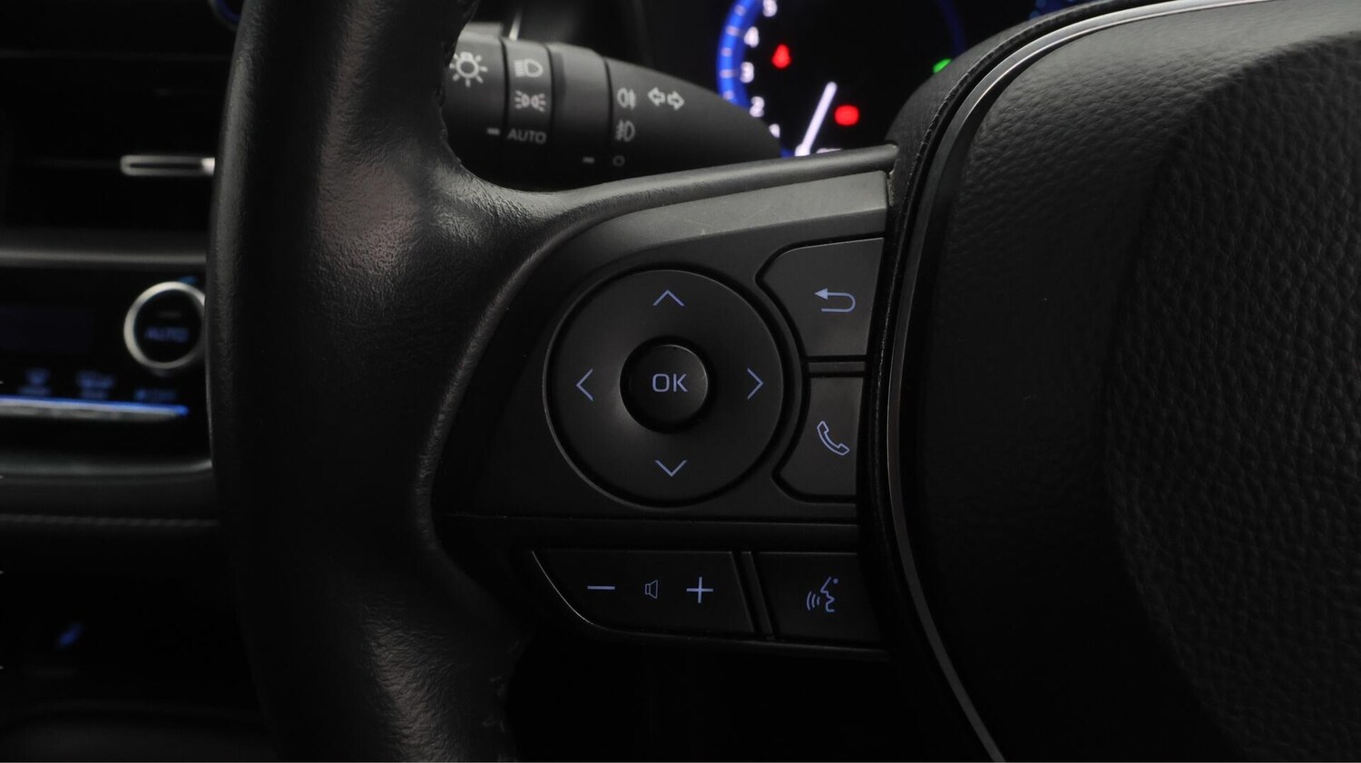 Used Toyota Corolla for sale - 76735425: Photo 24