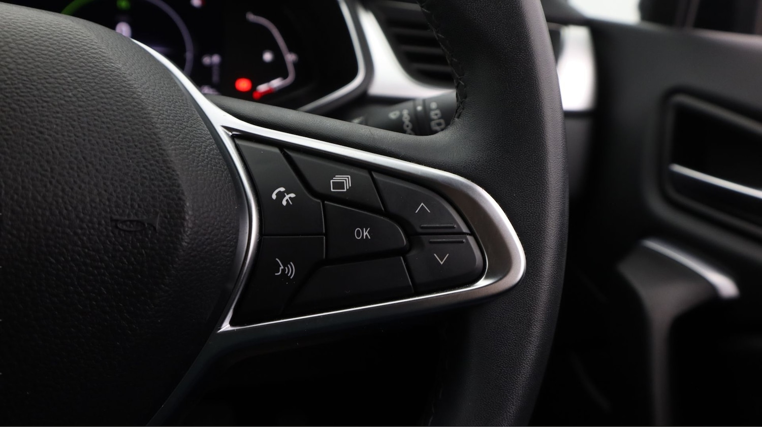 Used Renault Captur 2023 for sale - 77767941: Photo 23