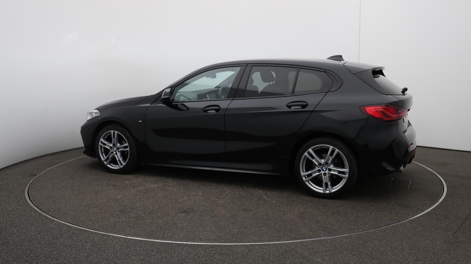 Used BMW 1 Series 2024 for sale - 76388042: Photo 49