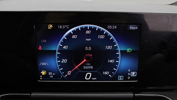 Used Mercedes-Benz GLA 2021 for sale - 76247490: Photo 11