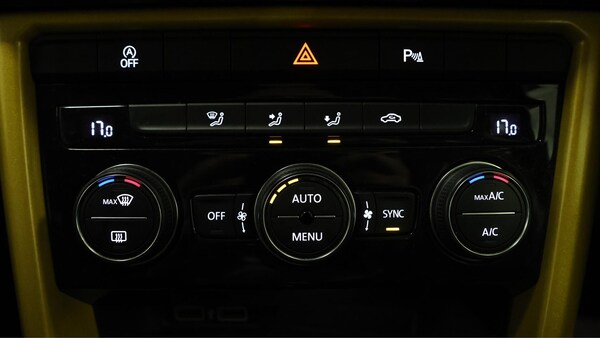 Used Volkswagen T-Roc 2020 for sale - 76152204: Photo 13