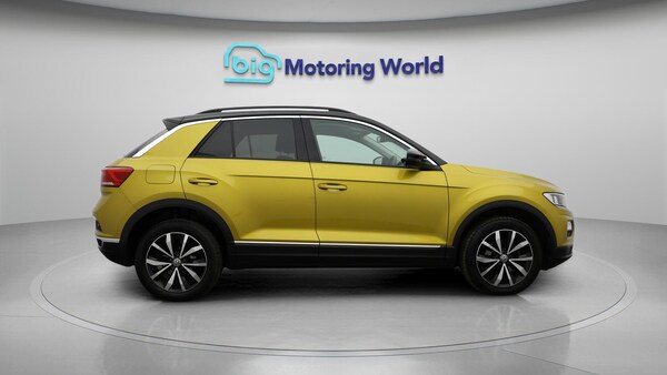Used Volkswagen T-Roc 2020 for sale - 76152204: Photo 9