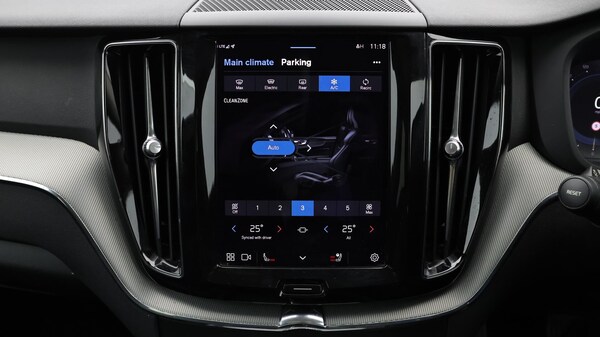 Used Volvo XC60 2023 for sale - 76294933: Photo 13