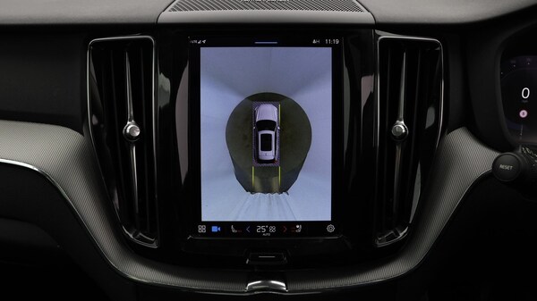 Used Volvo XC60 2023 for sale - 76294933: Photo 29