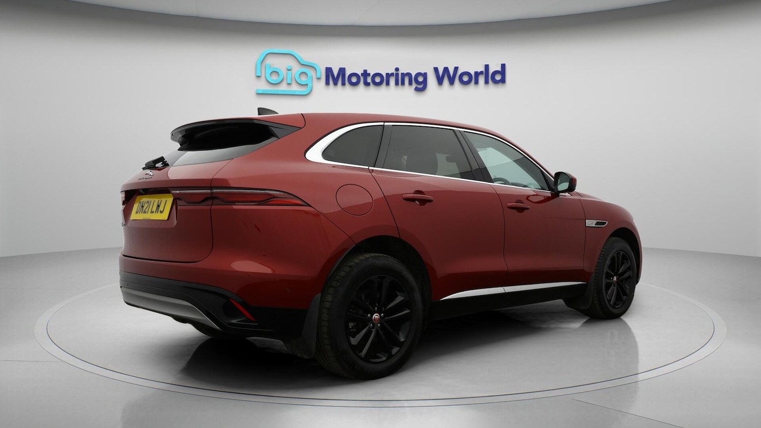Used Jaguar F-Pace 2021 for sale - 76371213: Photo 8