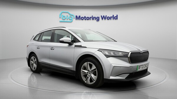 Used Skoda Enyaq 2022 for sale - 76295594: Photo 2