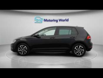 Used Volkswagen Golf 2019 for sale - 74509688: Photo